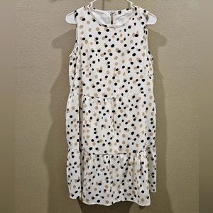 Sleevless Polkadot Dress